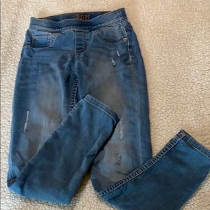 Justice sz 10, slim, mid rise legging jeans, nice!